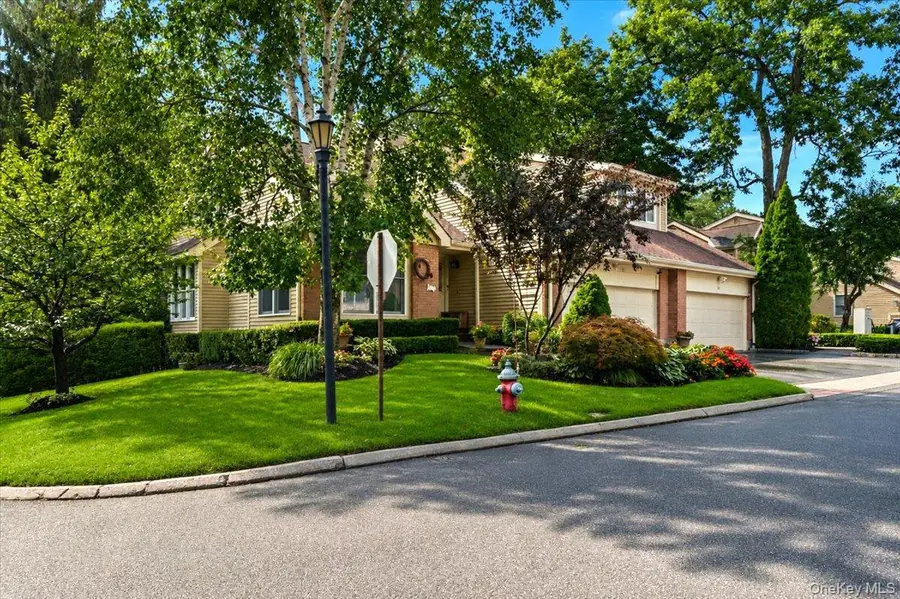 53 Willow Ridge Drive, Smithtown, NY 11787 - #2