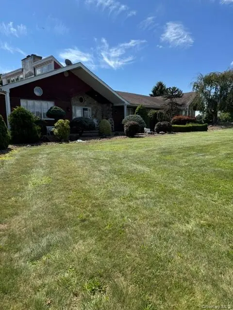 81 Pine Island Turnpike, Warwick, NY 10990