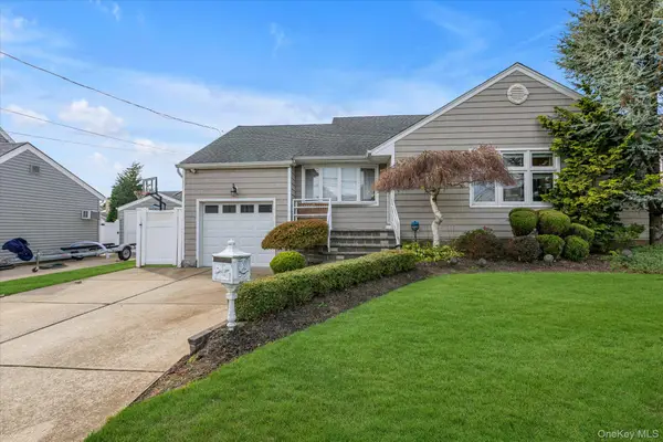 2452 Freeport Street, Wantagh, NY 11793
