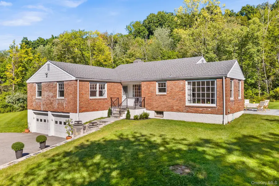 14 Lake Road, Katonah, NY 10536 - #3