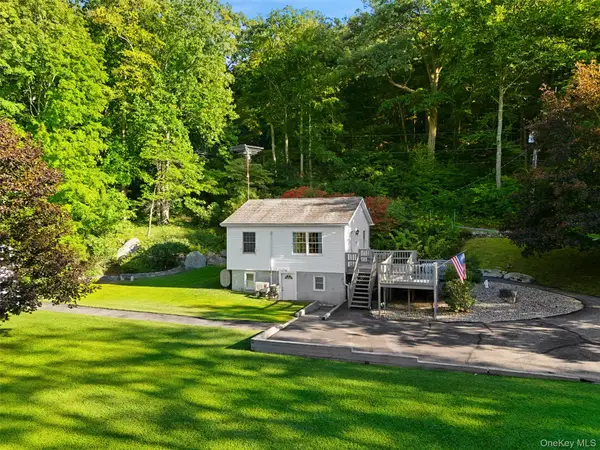 72 N Knapp Court, Hopewell Junction, NY 12533
