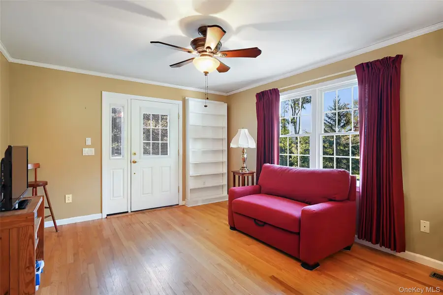 72 N Knapp Court, Hopewell Junction, NY 12533 - #3