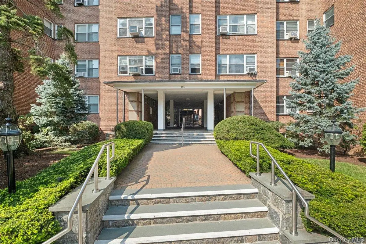 235 Garth Road #C4E, Scarsdale, NY 10583 - #1