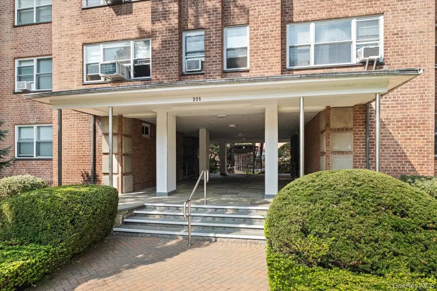 235 Garth Road #C4E, Scarsdale, NY 10583 - #2