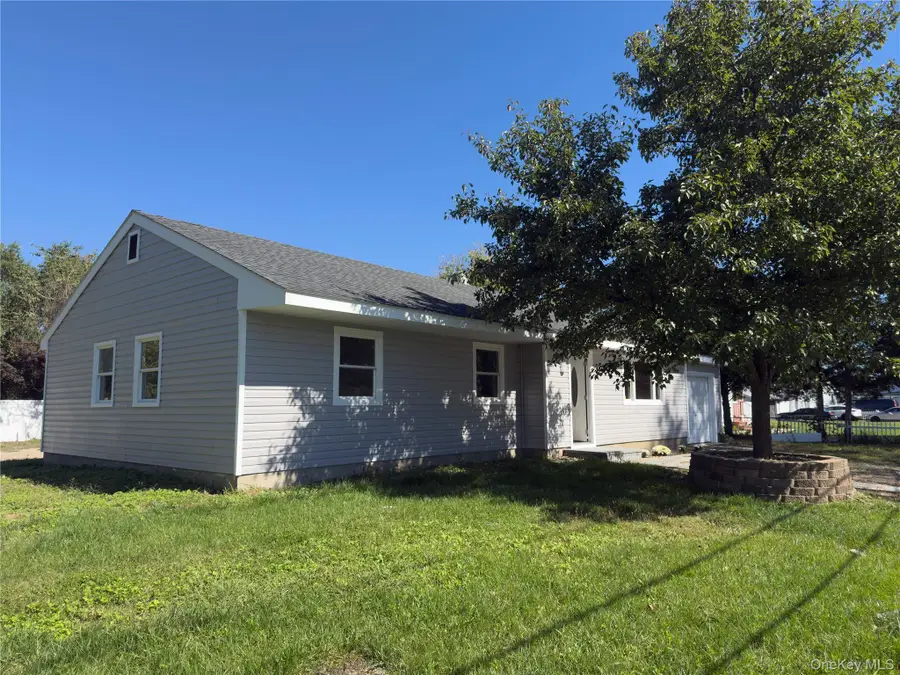 21 Astoria Road, Mastic Beach, NY 11951 - #2