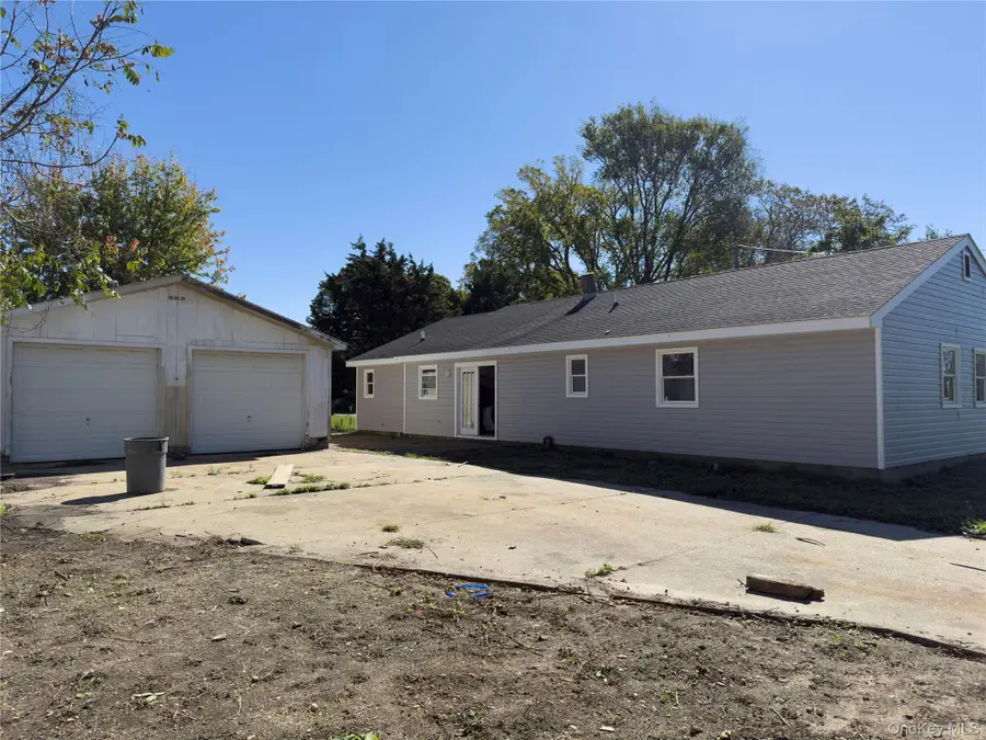 21 Astoria Road, Mastic Beach, NY 11951 - #3
