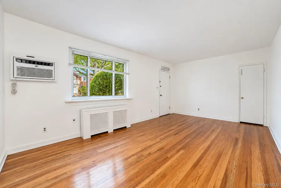 260-13 74th Avenue #1 G, Glen Oaks, NY 11004 - #3