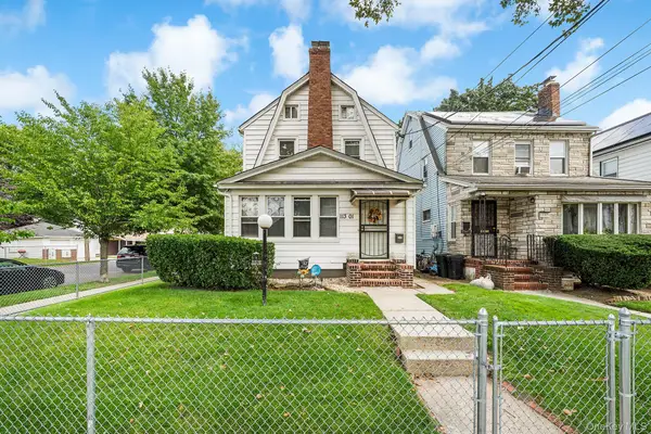 11301 200th Street, Saint Albans, NY 11412