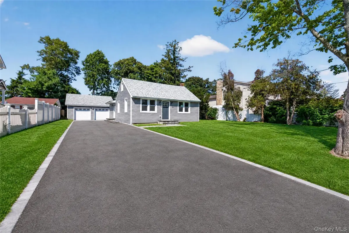 31 Rosemary Place, East Islip, NY 11730 - #1