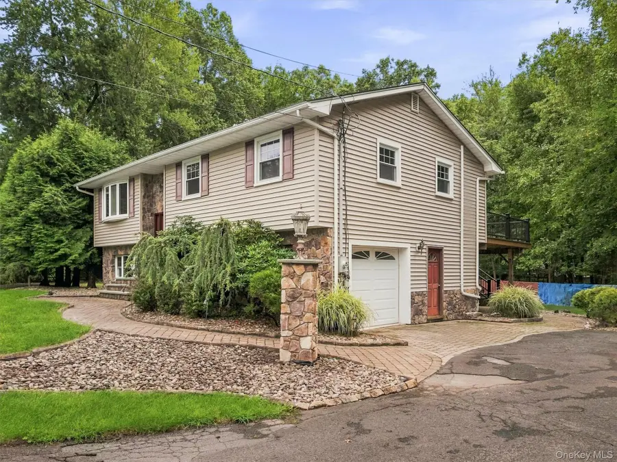 14 Karl Court, Congers, NY 10920 - #2