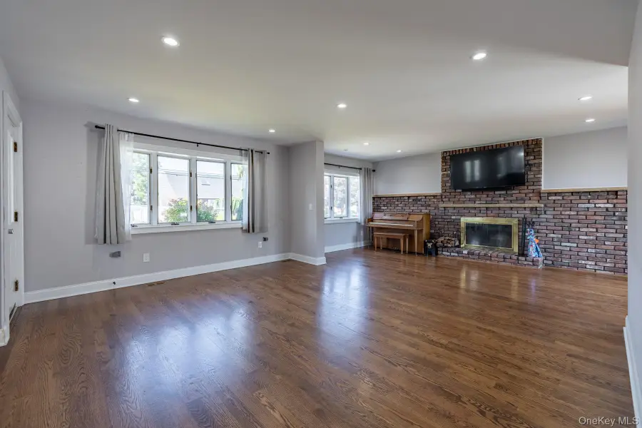 104 Justice Street, West Babylon, NY 11704 - #3