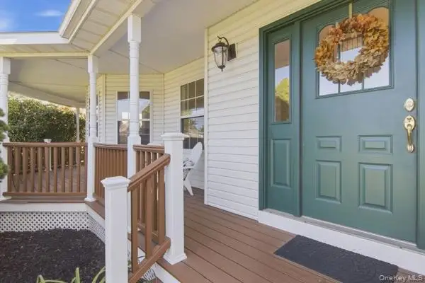 5 Old Neck Court, Manorville, NY 11949 - #2