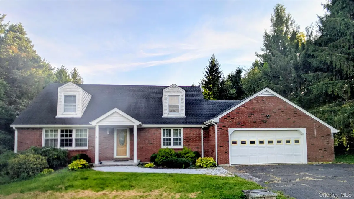 17 Chestnut Lane, Milton, NY 12547 - #1