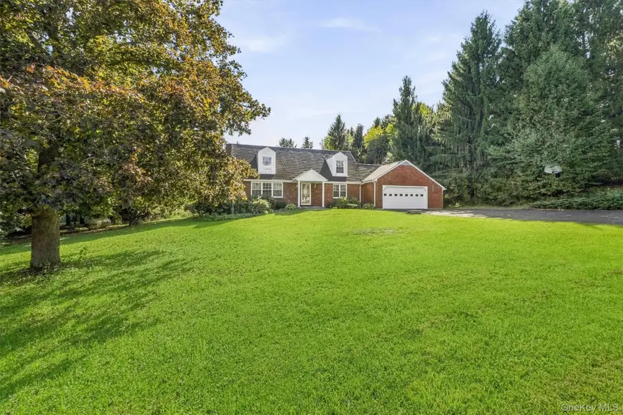 17 Chestnut Lane, Milton, NY 12547 - #2
