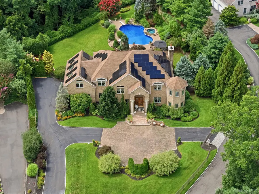 15 Peppermill Lane, Dix Hills, NY 11746 - #2