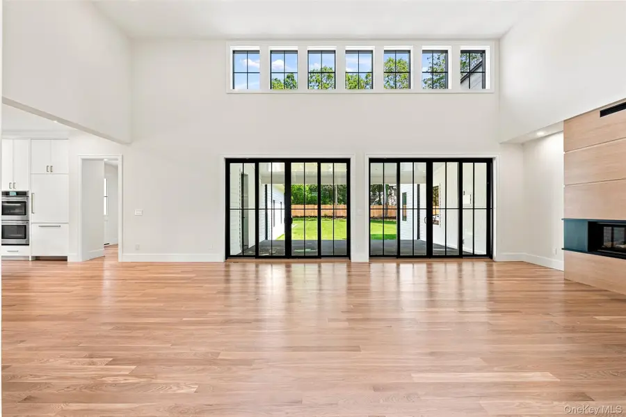 1 Timothy Lane, Huntington Station, NY 11746 - #3