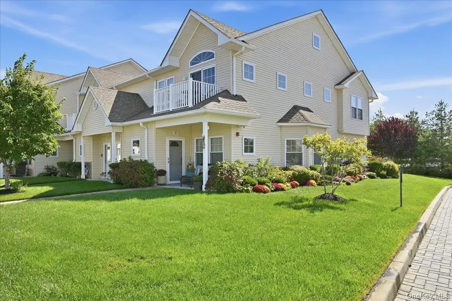 301 Anchor Court, Copiague, NY 11726 - #2