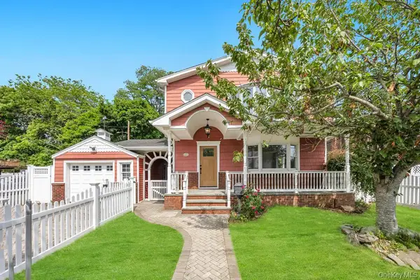 2331 Neptune Avenue, Seaford, NY 11783