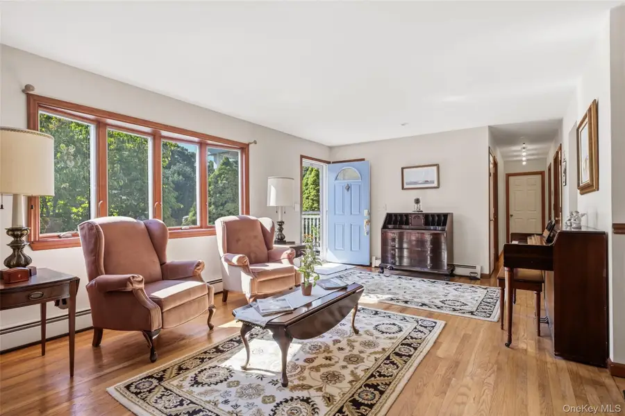 1035 Theresa Drive, Mattituck, NY 11952 - #3