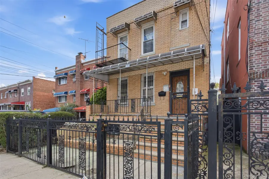 1038 E 224th Street, Bronx, NY 10466 - #2