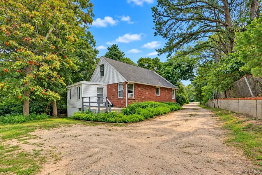 45 Peconic Road, Hampton Bays, NY 11946 - #2