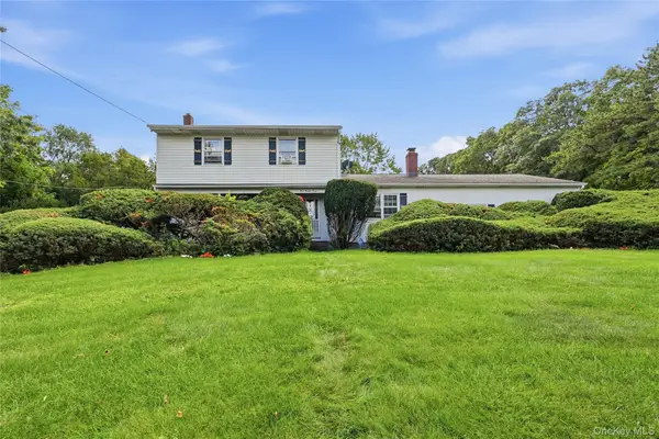 124 E Woodside Avenue, Patchogue, NY 11772