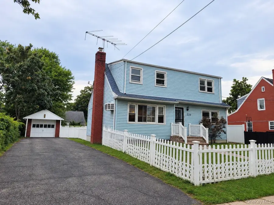220 Lehrer Avenue, Elmont, NY 11003 - #3