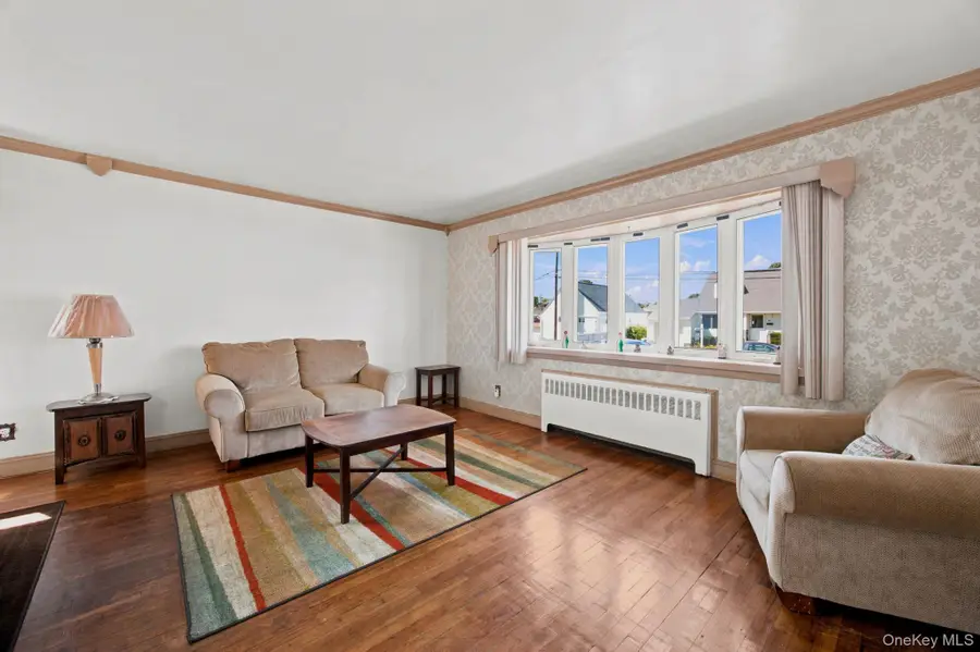 983 Cayuga Road, West Hempstead, NY 11552 - #3