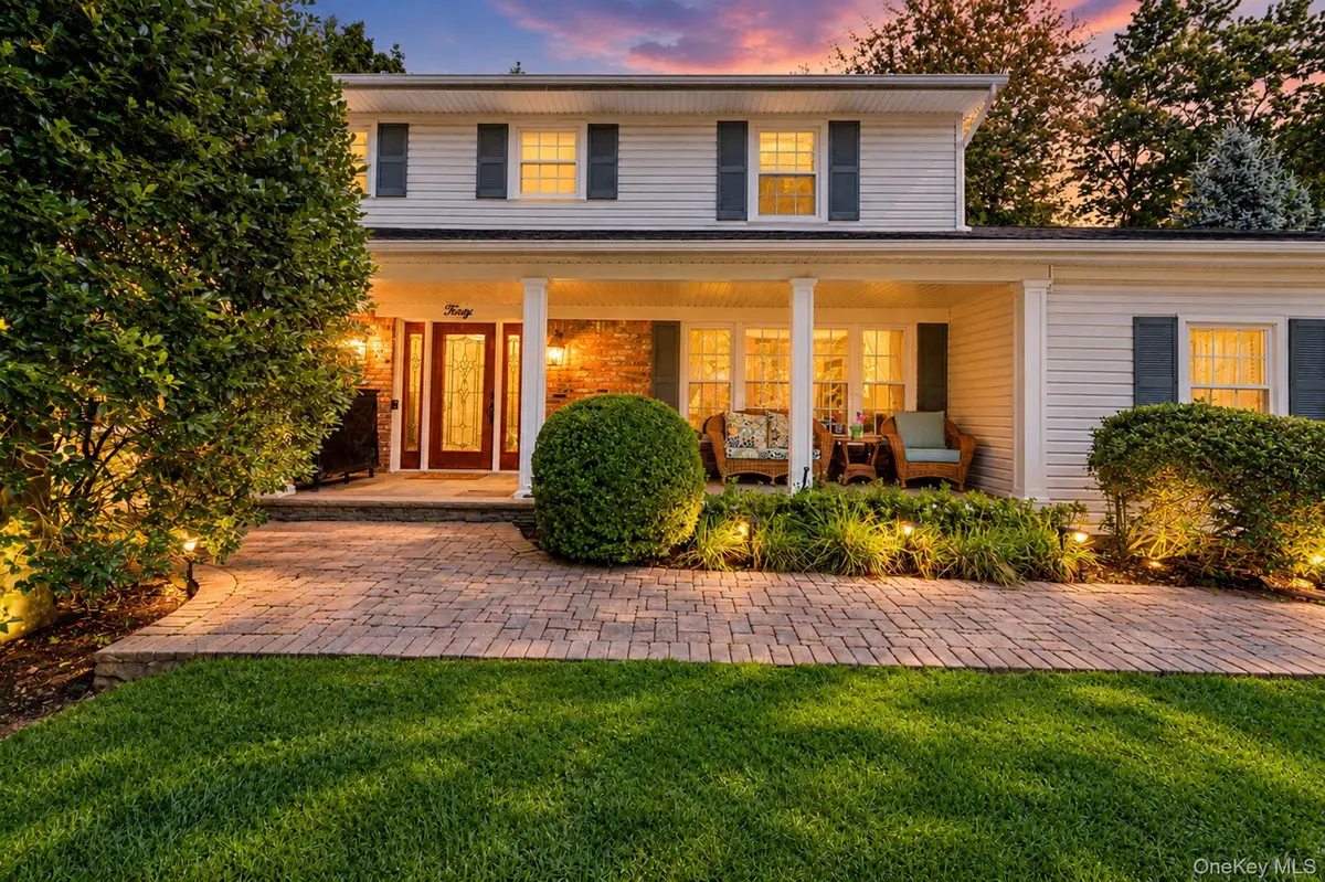 30 Damin Circle, Saint James, NY 11780 - #1