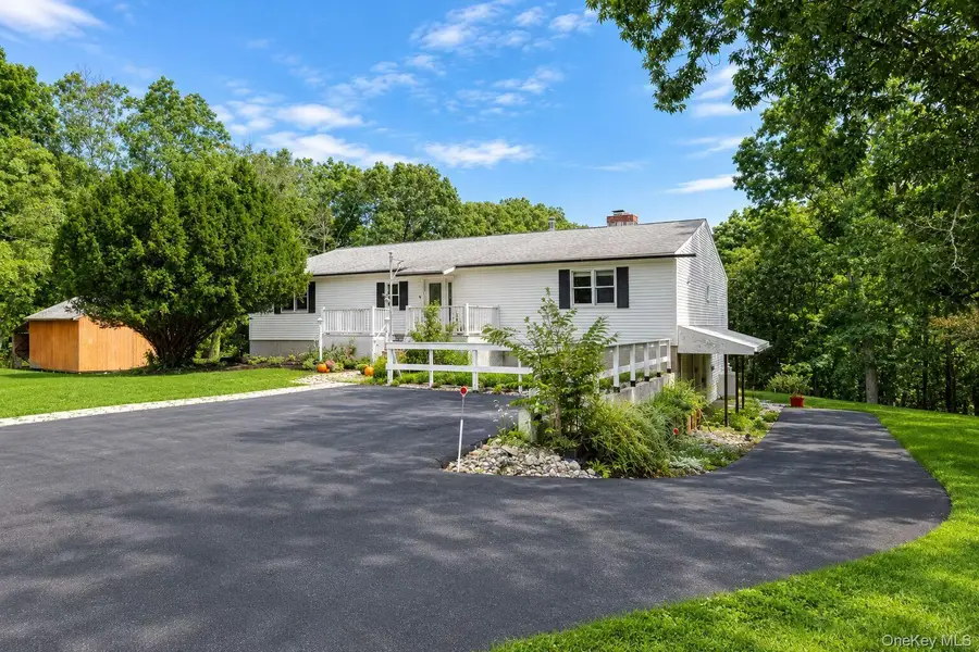 226 Charwill Drive, Clinton Corners, NY 12514 - #2