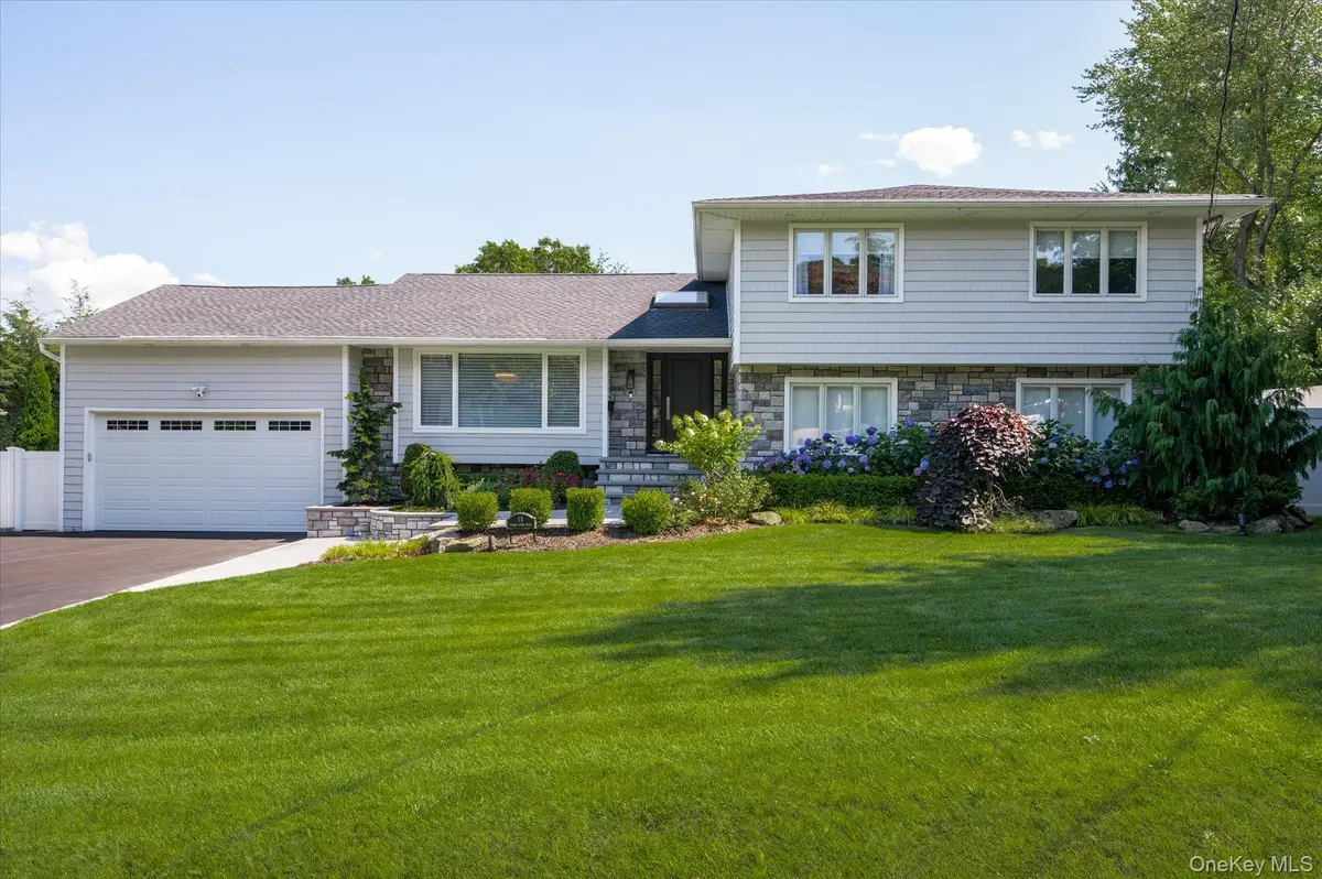 15 Pound Ridge Road, Plainview, NY 11803 - #1