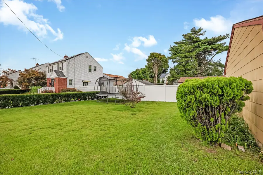 150 Holly Avenue, Hempstead, NY 11550 - #3