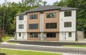 22 Treza Lane #101, Blooming Grove, NY 10950