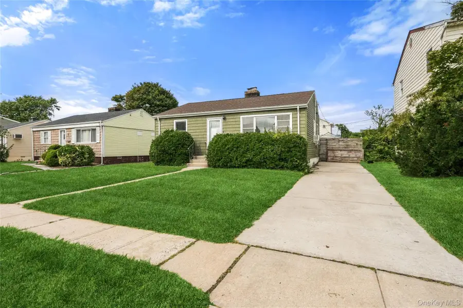 78 Robert Street, Freeport, NY 11520 - #3