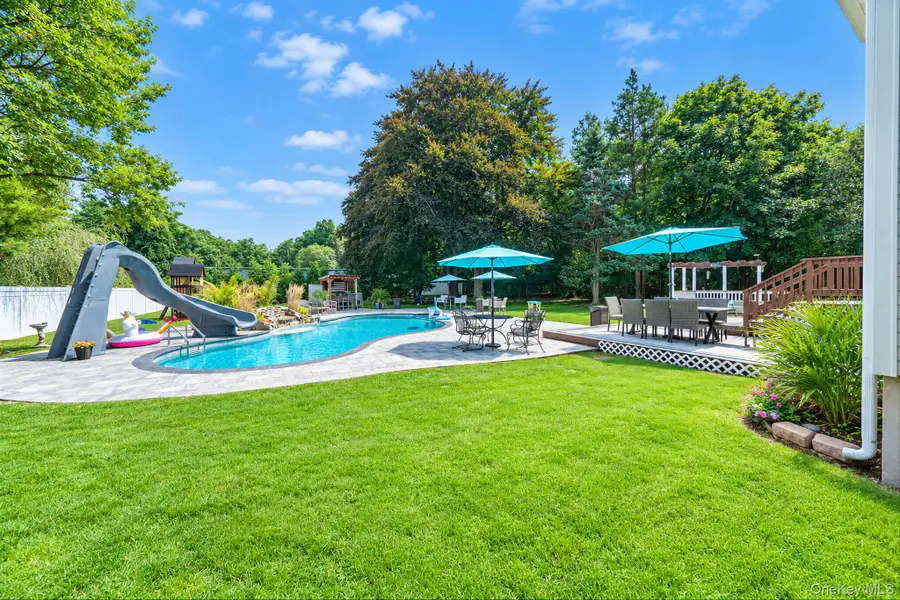 7 Hewlett Avenue, East Patchogue, NY 11772 - #2