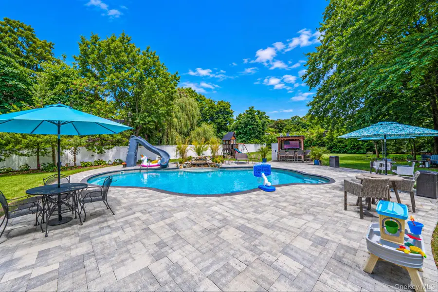 7 Hewlett Avenue, East Patchogue, NY 11772 - #3