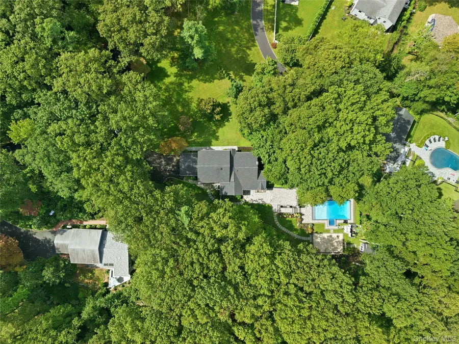 63 Bankside Drive, Centerport, NY 11721 - #3