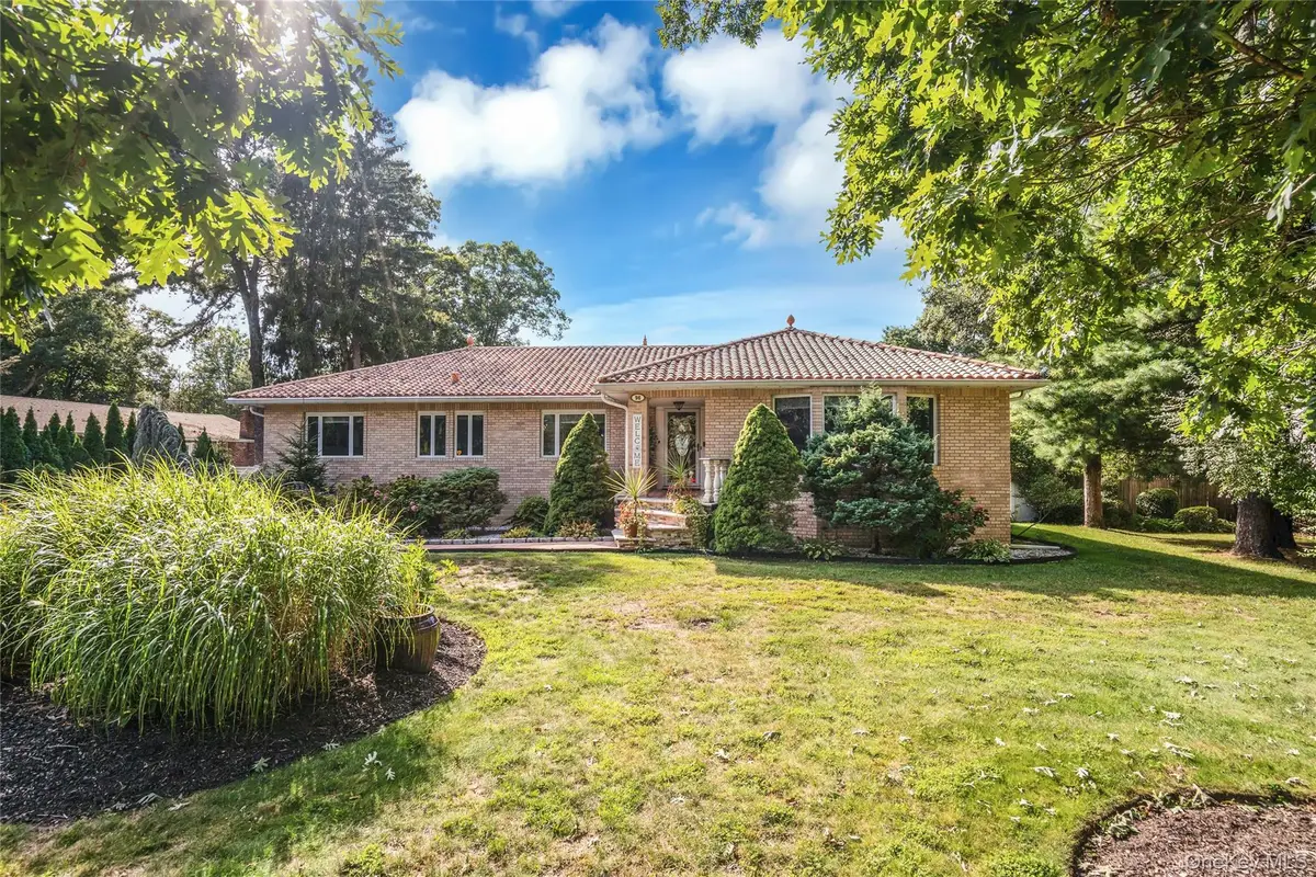 96 Mcculloch Drive, Dix Hills, NY 11746 - #1