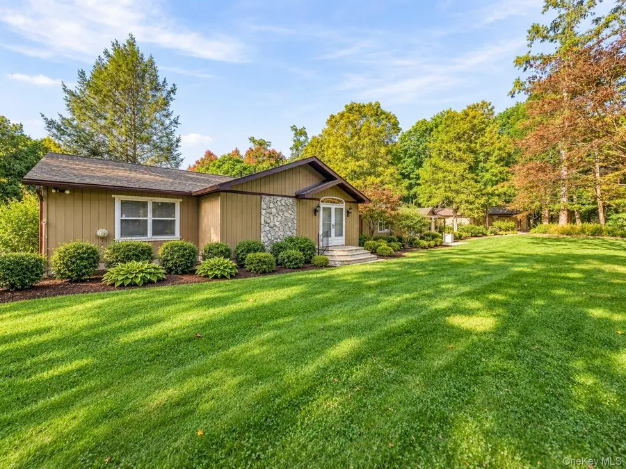 401 Ruskey Lane, Hyde Park, NY 12538 - #3