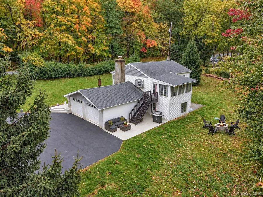19 Ridgeview Road, Hopewell Junction, NY 12533 - #2