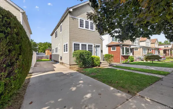 8548 257th Street, Floral Park, NY 11001