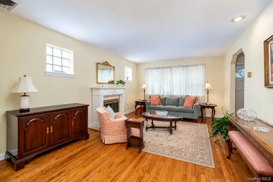 455 Morris Avenue, Rockville Centre, NY 11570 - #3