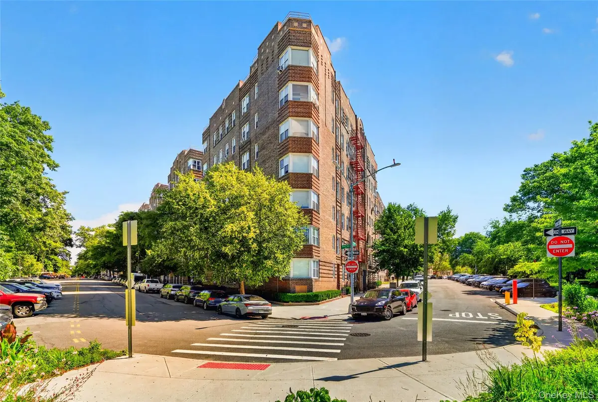 601 Pelham Parkway N #315, Bronx, NY 10467 - #1