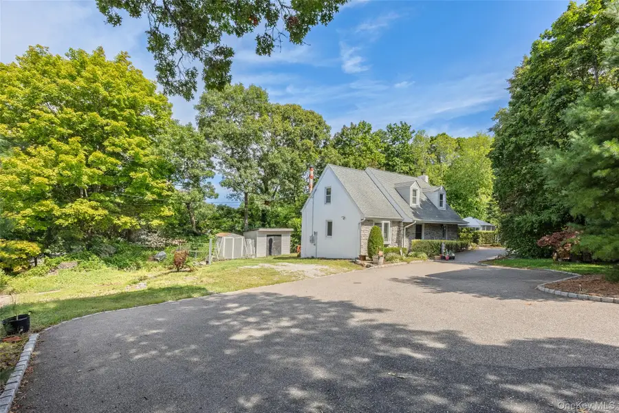 73 Ridgewood Avenue, Selden, NY 11784 - #3