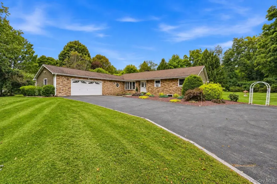 27 Bobolink Lane, Salt Point, NY 12578 - #2