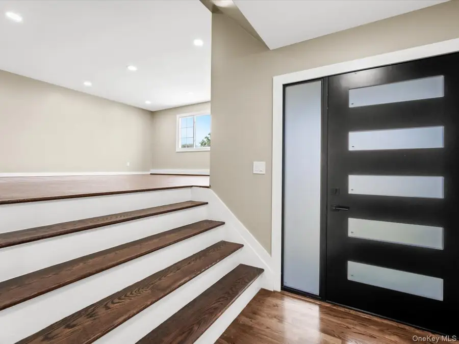 9 Honeysuckle, Kings Park, NY 11754 - #3