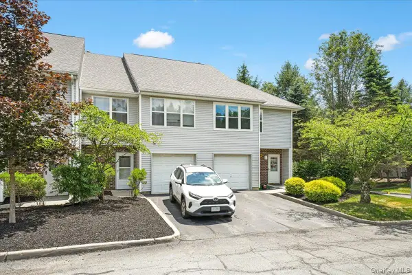 45 Deer Ct Drive, Middletown, NY 10940
