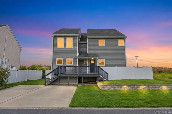891 S Bay Street, Lindenhurst, NY 11757