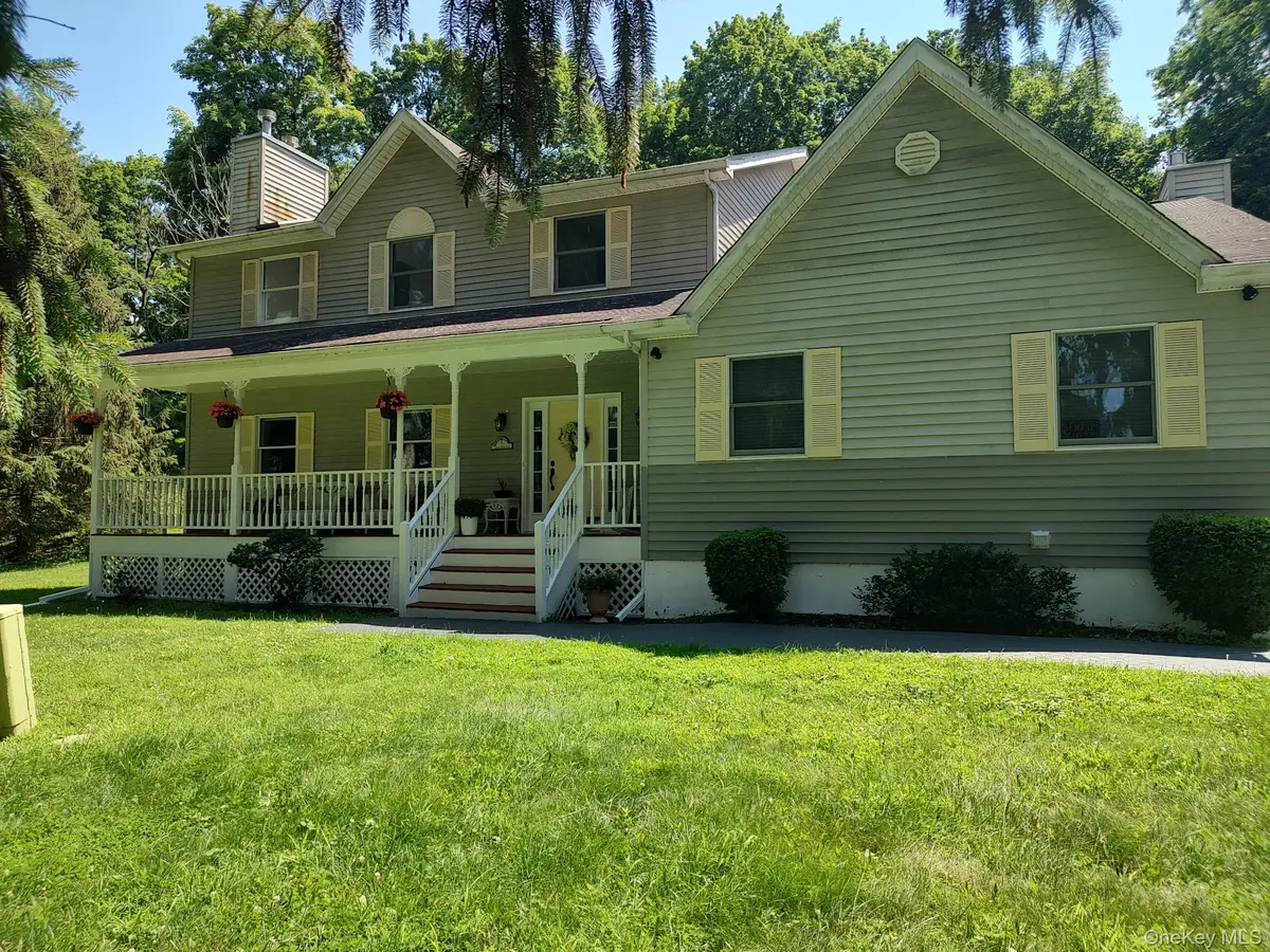 6 Summer Winds Court, Cornwall On Hudson, NY 12520 - #1