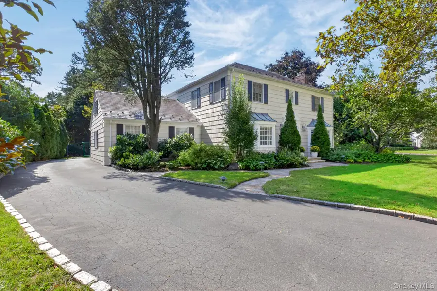602 Park Avenue, Manhasset, NY 11030 - #2